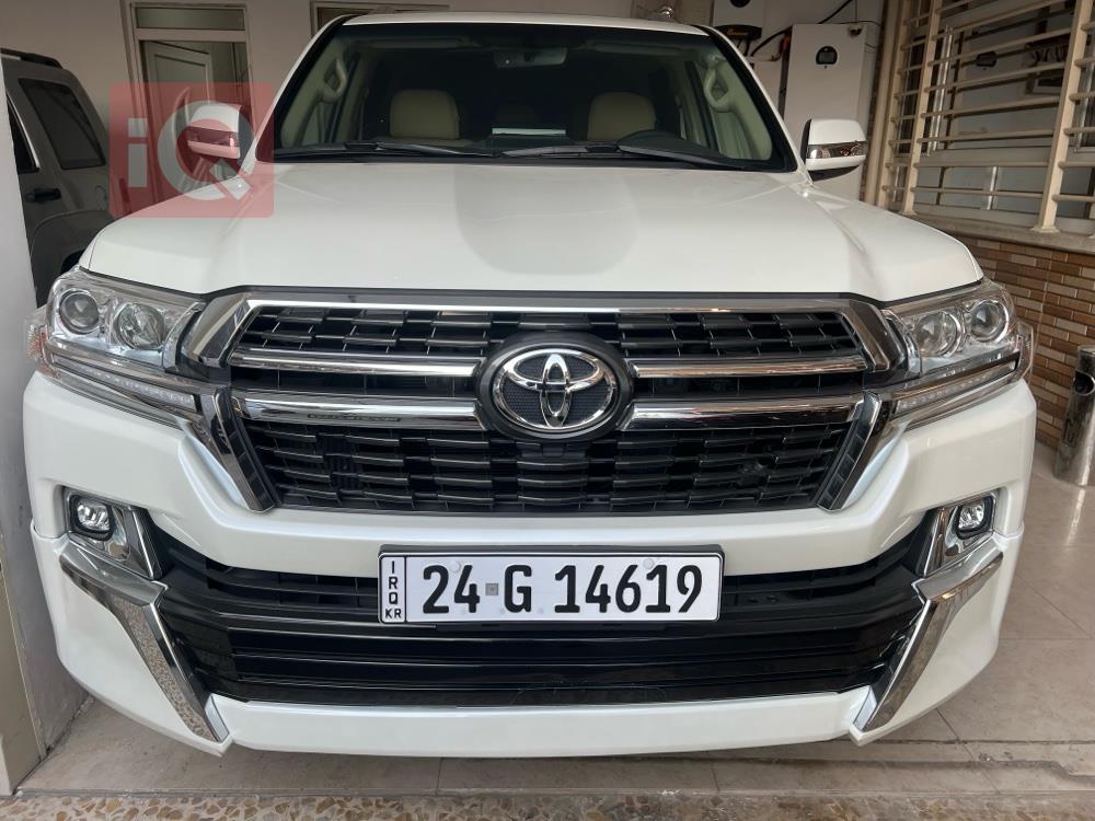 تويوتا لاندكروزر